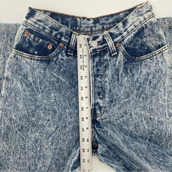 Vintage Levi’s 1980’s Acid Wash Button Fly High Rise Tapered‎ Denim Jeans Size 7 - Picture 9 of 10